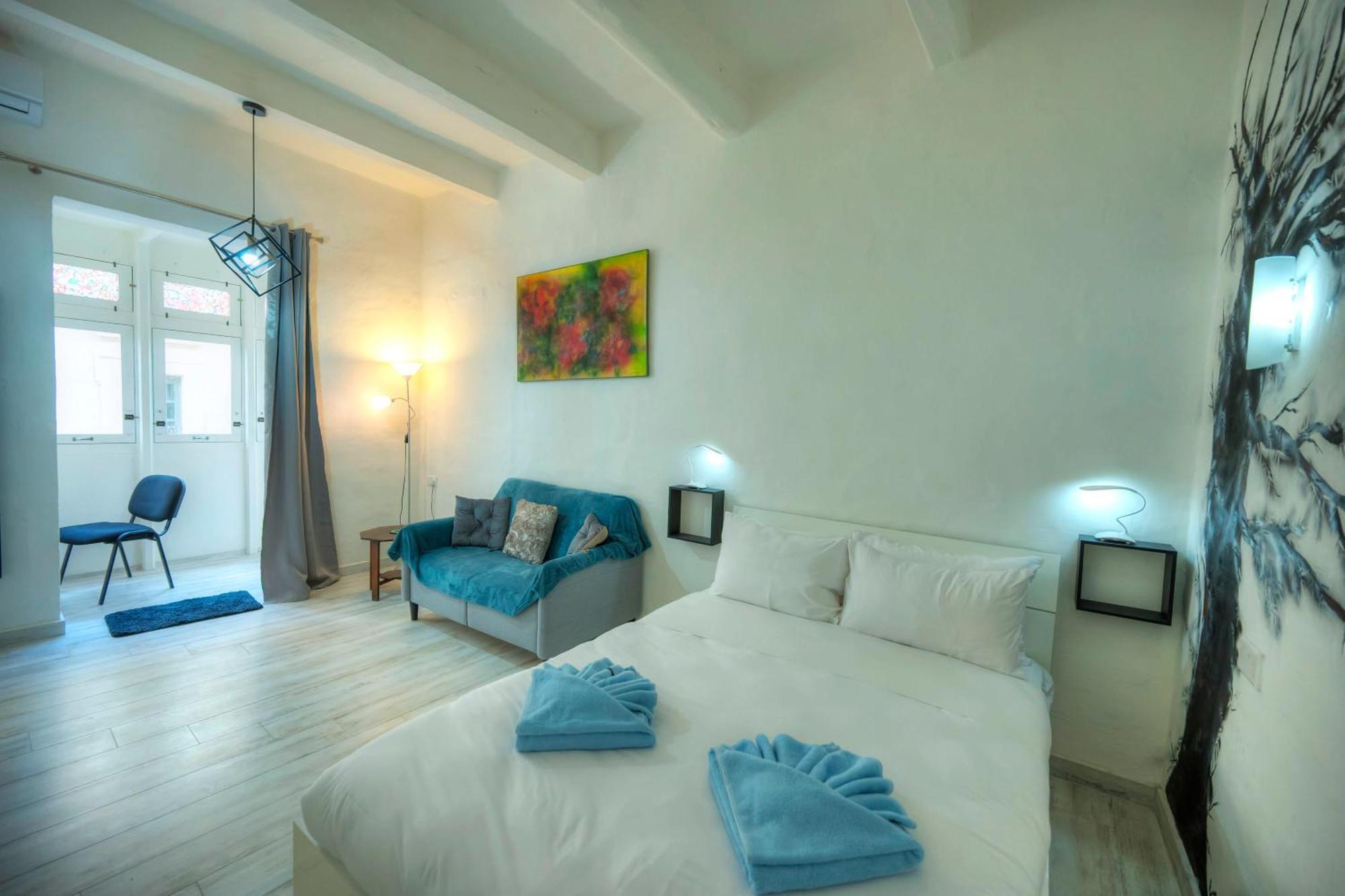 Charming 3 Storey Apartment In Valletta Centre, Ngri1-1 Esterno foto